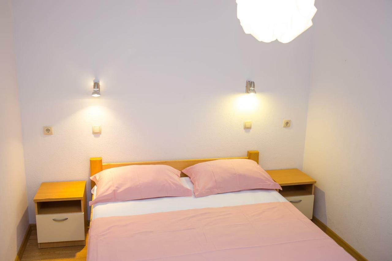 Apartments Rose Trogir Exterior photo